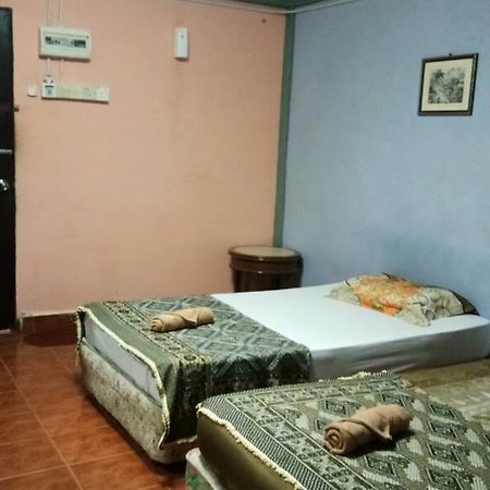 Chenang Lodge Motel Лангкаві Екстер'єр фото